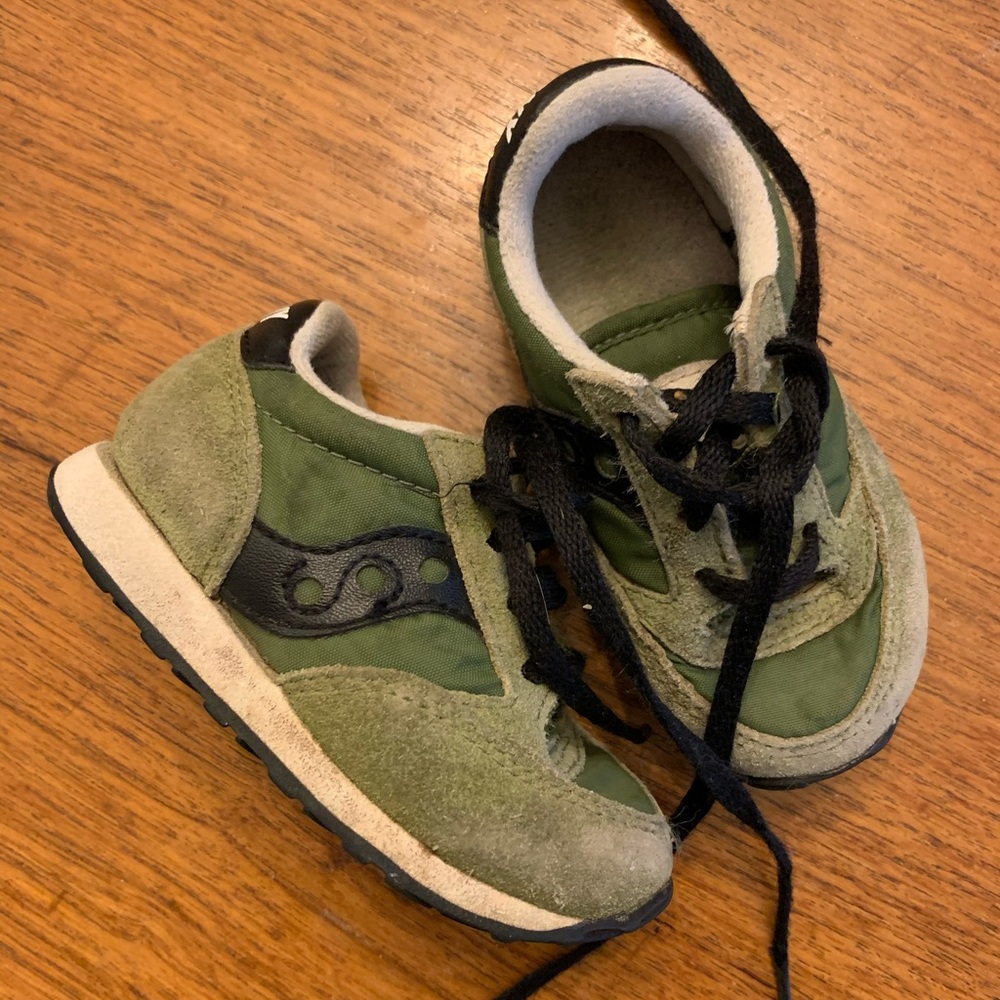 Saucony toddler size 5